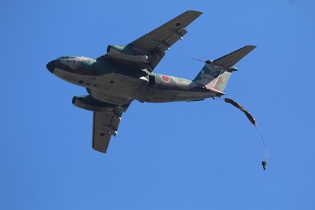 897