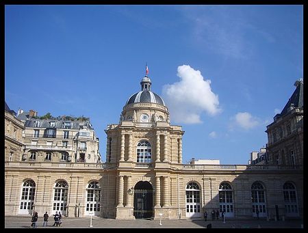 P2590403