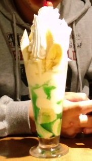 バナナパフェ