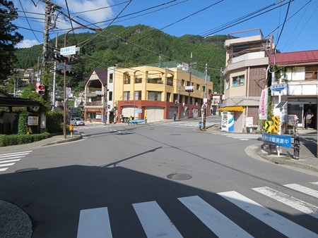 奥多摩の交差点