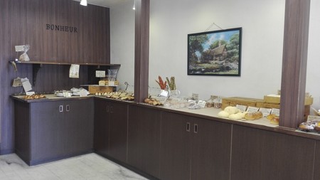 ゆったりおしゃれな店内@ボヌール鵠沼海岸