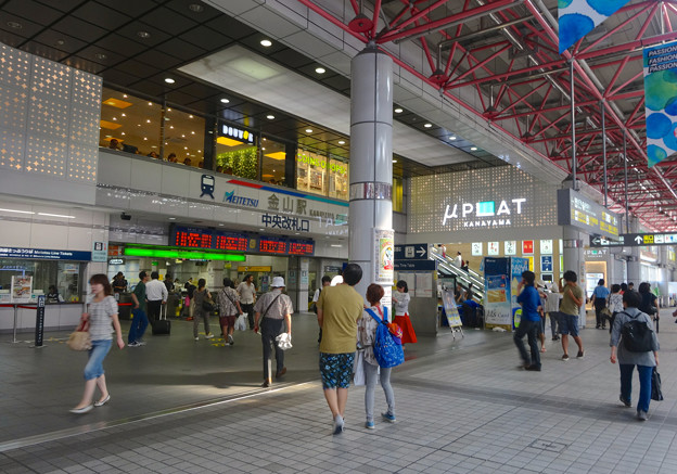 名鉄金山駅構内にオープンした商業施設 ミュープラット金山 1 写真共有サイト フォト蔵