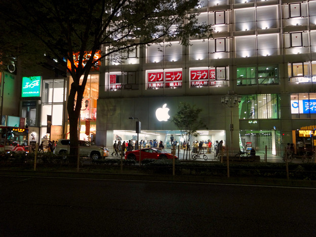 夜のアップルストア名古屋栄 1 写真共有サイト フォト蔵