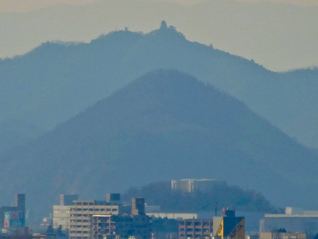犬山城から見た金華山と岐阜城 - 11