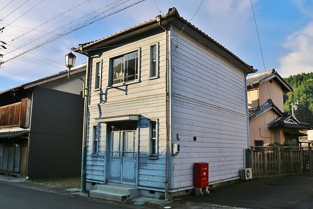 19