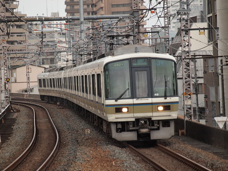 221系大和路快速 大阪環状線福島駅01