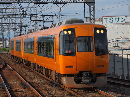 近鉄22000系京奈特急 近鉄京都線大久保駅