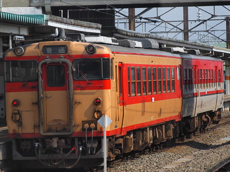 キハ40普通 磐越西線会津若松駅03