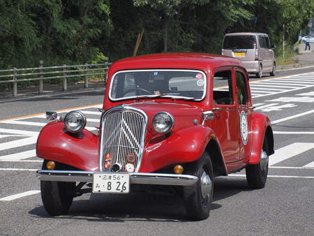 シトロエン 11CV L02