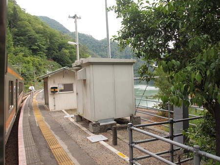 為栗駅02