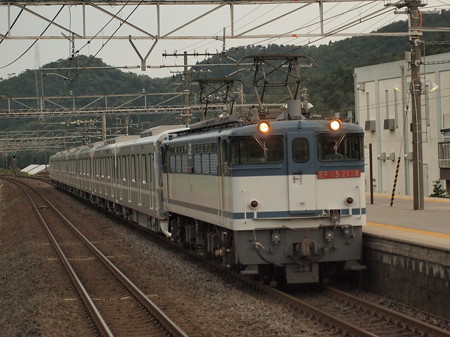 EF65 メトロ13000系甲種 東海道本線近江長岡駅02