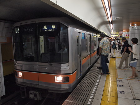 メトロ01系 メトロ銀座線表参道駅01
