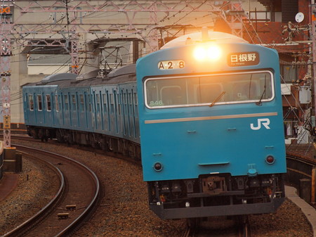 103系普通 阪和線美章園駅04