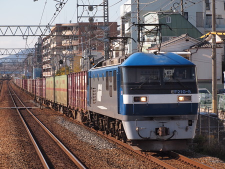EF210貨物東海道本線甲南山手駅02