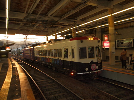 嵐電モボ101形 嵐電本線帷子ノ辻駅01