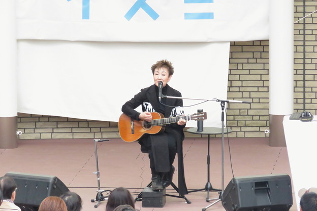 加藤登紀子ミニライブ IMG_1714