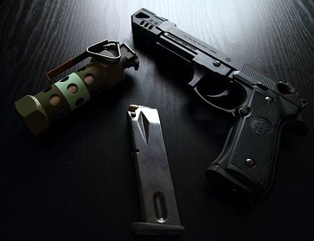 M-84 Stun Grenade (6)