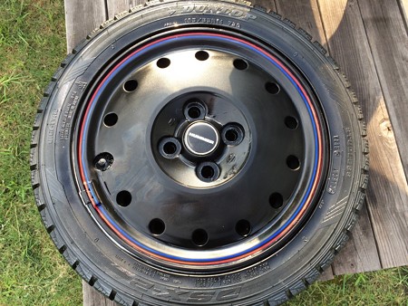 ネイキッドホイール リムシール貼り付け