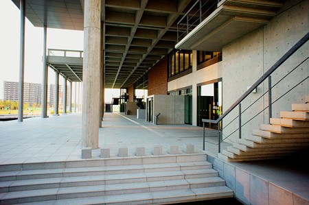 東京理科大学葛飾図書館棟