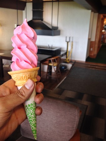 こけももソフトクリーム