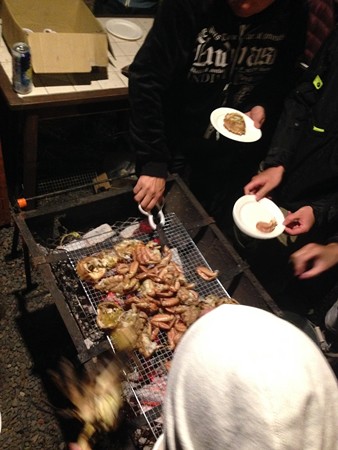 カニも