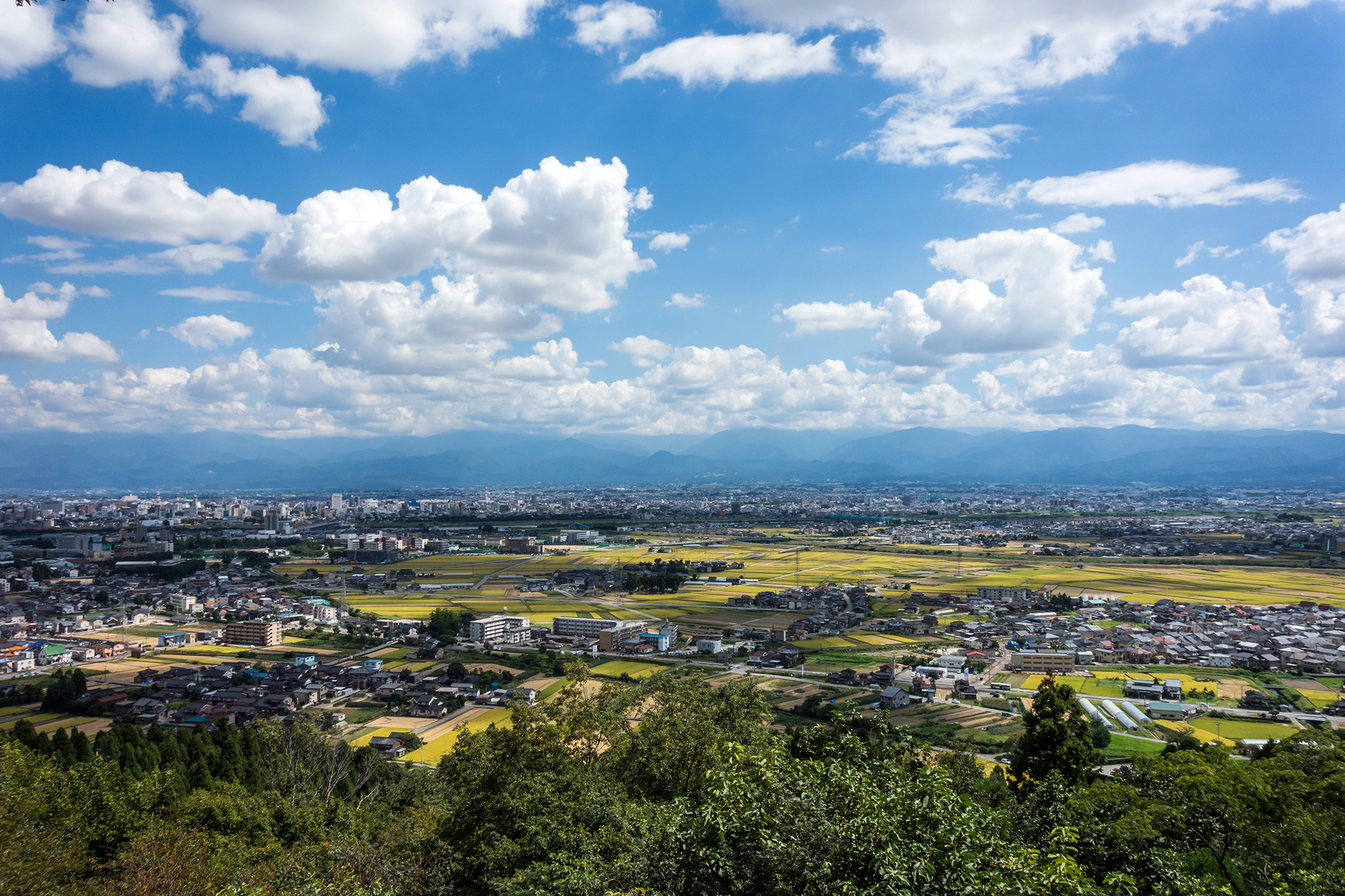 呉羽山から立山方面