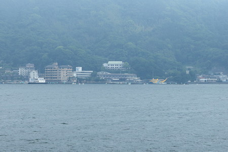 淡島から眺める伊豆・三津シーパラダイス