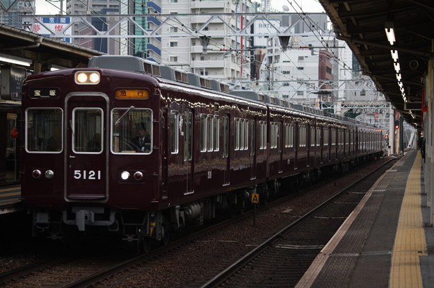阪急宝塚線　5100系5121F
