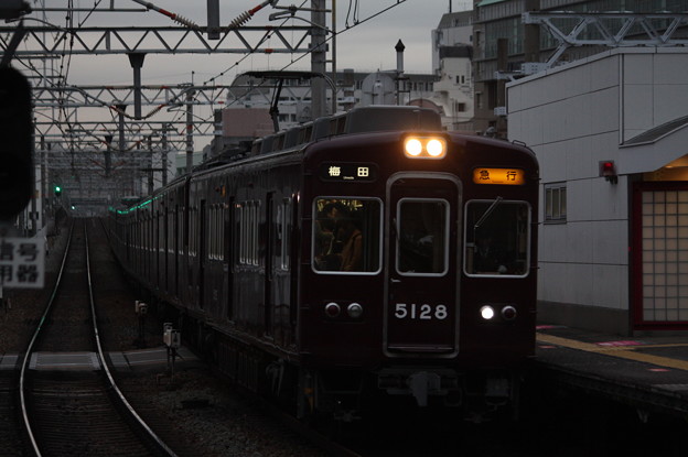 阪急宝塚線　5100系5128F