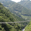 龍宮崖公園への吊り橋