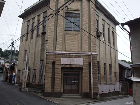 P9235695