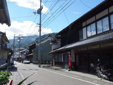 PA256695