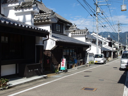 PA256703