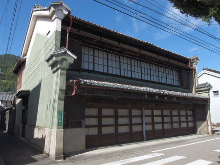 PA256698