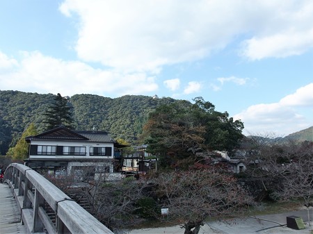 PB036832