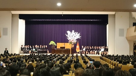 4月
