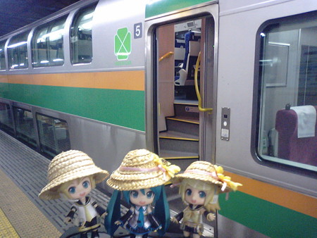 上野駅に無事到着しました!! ログたんとお話してると、長い旅路も...