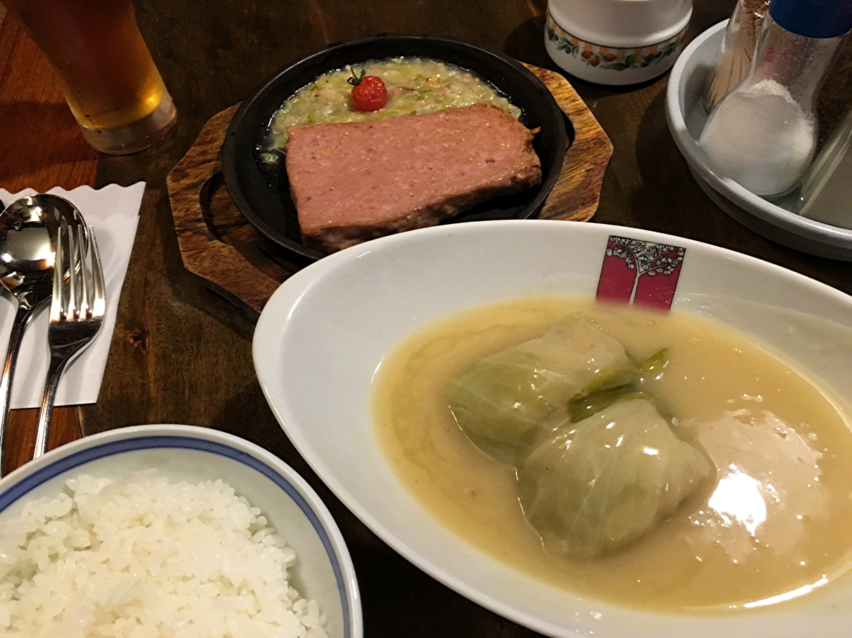 ロールキャベツとソーセージ