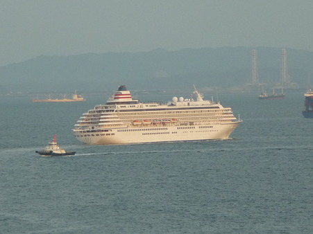 100322-スカイウォーク・飛鳥II出港 (97)