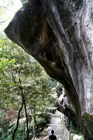 鋸山