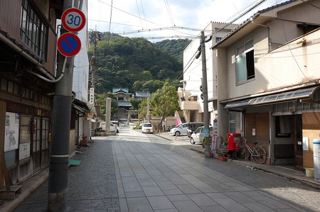 沼名前神社参道