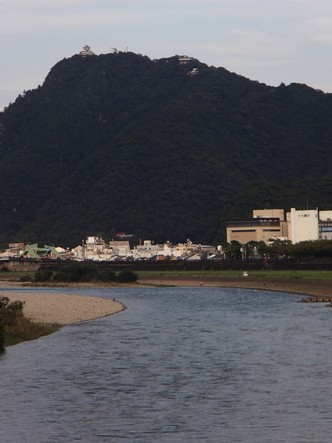 Photos: 長良川と岐阜城20160926