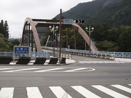 軍畑駅入口交差点
