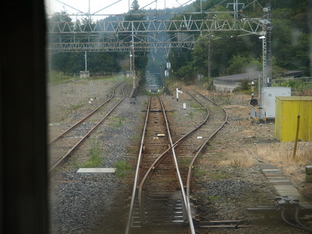 日光線の車窓(日光駅構内)3