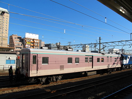 EF64-1010+マニ50-2186(八王子駅)10