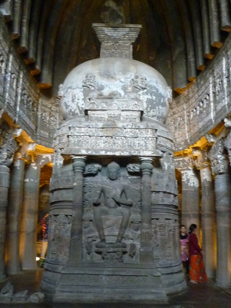 ｱｼﾞｬﾝﾀｰ第26窟ストｳーパ Stupa with seated Buggha,Ajanta