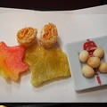 Photos: ＊舞い降りし紅葉と紛う生麩かな Lunch at Hanbeifu