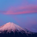 2月21日富士宮市からの夕方富士山～ 綺麗な夕焼け雲でした(^ ^)