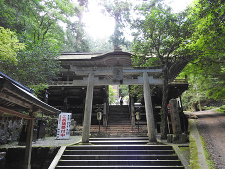 鞍馬寺54 由岐神社 鳥居&割拝殿