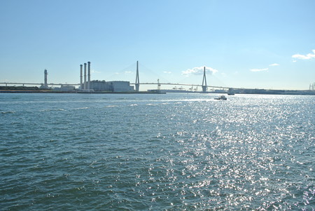 JR鶴見線／海芝浦駅より